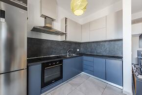 Tranquil Apartment With Pool Access - Manjola