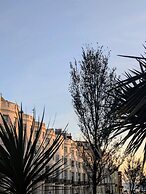 Lansdowne House
