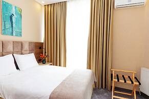 Aniko Hotel