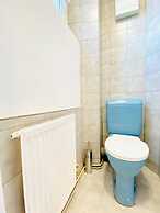 Rooms in Cozy 4BR Shared Apt Central
