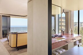 Mondrian Gold Coast