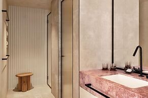 Mondrian Gold Coast