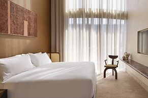 Mondrian Gold Coast