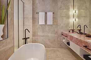 Mondrian Gold Coast