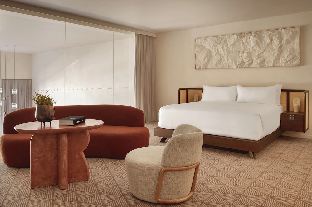 Mondrian Gold Coast