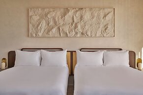 Mondrian Gold Coast
