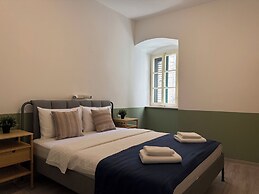Nest Ozana