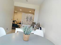 Amazing Green Tower 3 Castle Flat With Balcony