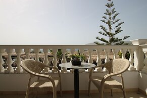 ORCHIDS Hotel