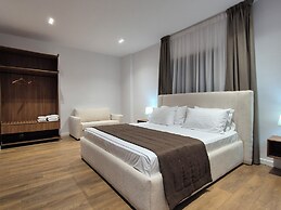 ORCHIDS Hotel