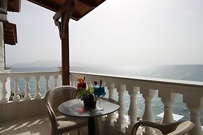 ORCHIDS Hotel