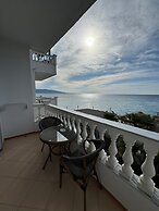 ORCHIDS Hotel