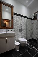 ORCHIDS Hotel