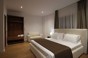 ORCHIDS Hotel