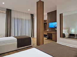ORCHIDS Hotel
