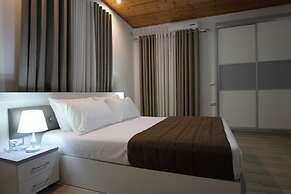 ORCHIDS Hotel
