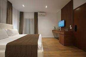 ORCHIDS Hotel