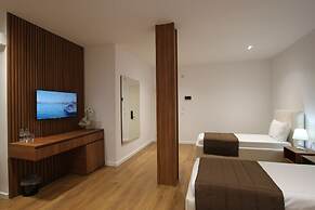ORCHIDS Hotel