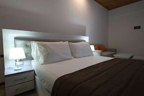 ORCHIDS Hotel