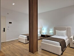 ORCHIDS Hotel