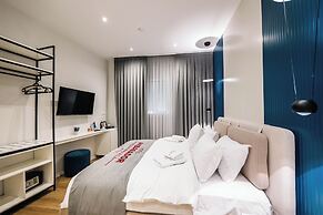 Ambasador Hotel