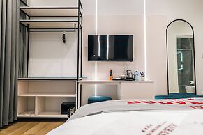 Ambasador Hotel