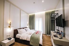 Ambasador Hotel