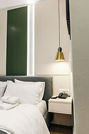 Ambasador Hotel
