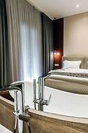 Ambasador Hotel