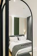 Ambasador Hotel