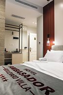 Ambasador Hotel