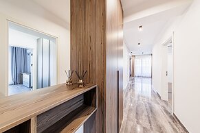 CAVAR APARTHOTEL