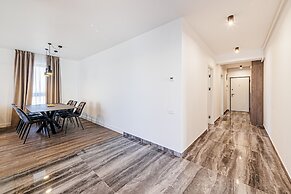 CAVAR APARTHOTEL