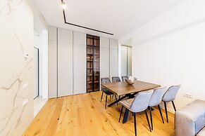 CAVAR APARTHOTEL