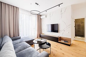 CAVAR APARTHOTEL