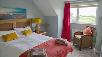 Coastal Kerry Hideaway - Sleeps 6 & Free Parking