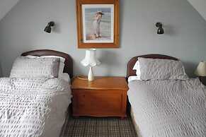 Coastal Kerry Hideaway - Sleeps 6 & Free Parking