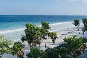 Amana' Tulum, front beach hotel