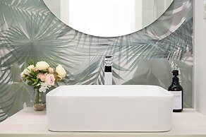 Domus Suites