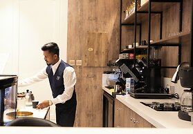 Nars Plus Al Naeem Hotel