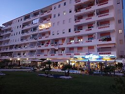 Front Beach Quarteira Ground Floor Girassol Studio