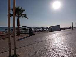 Front Beach Quarteira Ground Floor Girassol Studio