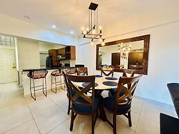 Costa Bonita Apartments