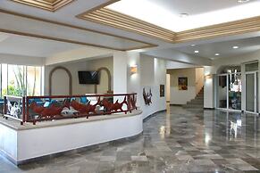 Costa Bonita Apartments