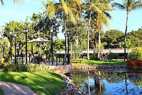 Costa Bonita Apartments