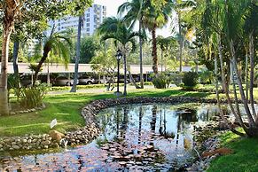 Costa Bonita Apartments
