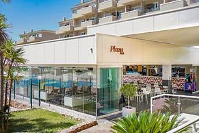 Vplaza Private Garage Balcony Pool View Flat