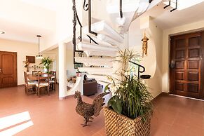 Looking to Landscape Sea View Private Pool Villa