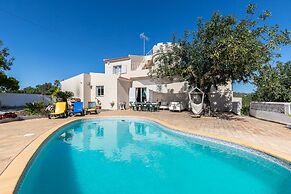 Looking to Landscape Sea View Private Pool Villa