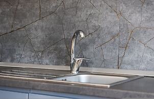 Spacious 1BR Apartment With Resort Access
